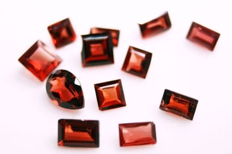 Garnet is the january aquarius birthstone Garnet is the january aquarius birthstone