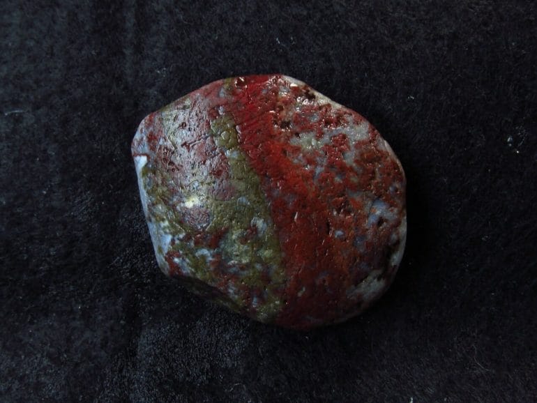 Red jasper resonates with leo's fiery energy and can help to balance and ground it