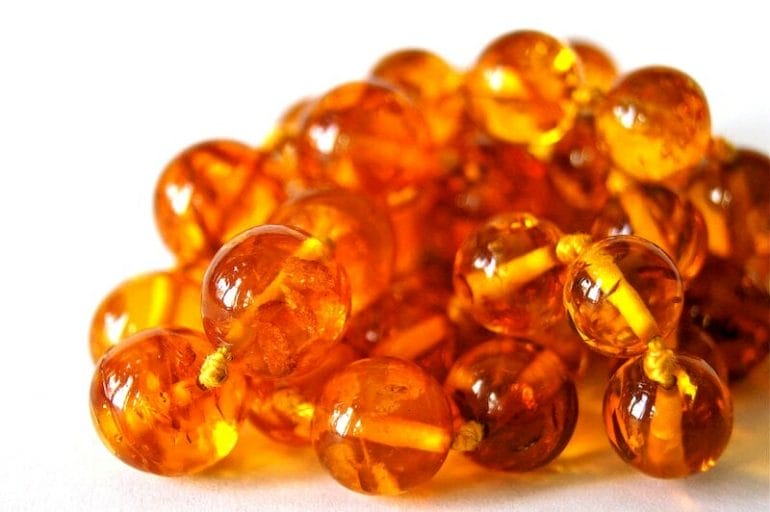 Amber is a lucky stone for leo people, as it helps to motivate their will