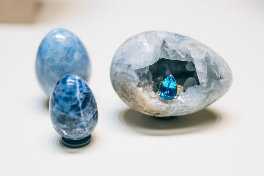 Throat chakra crystals that can heal and balance the chakra