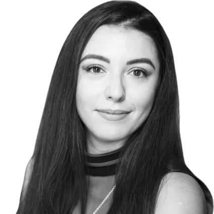 Nia mackenzie 1 Vivify tribe founder 🌸 | psychologist 🎓 | change catalyst for business 💼 | wellness advocate 🧘♂️
